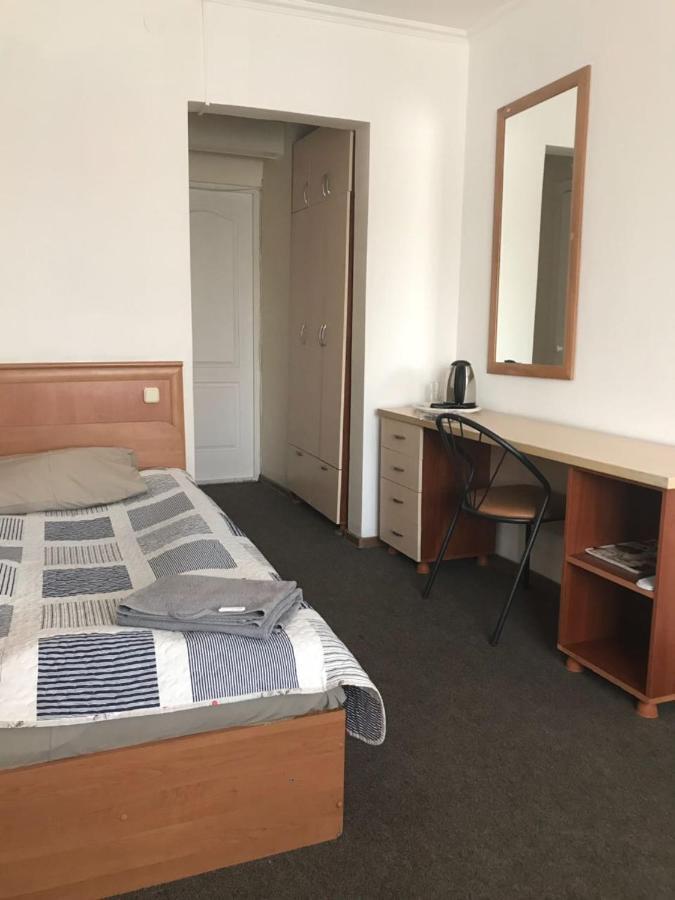Turist Hotel Karagandy Habitación foto